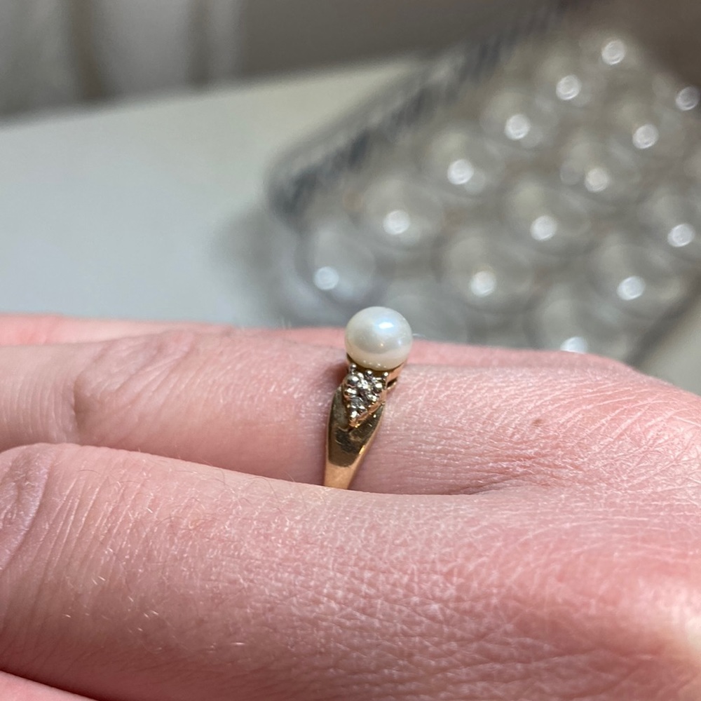 Pearl Diamond Gold Ring